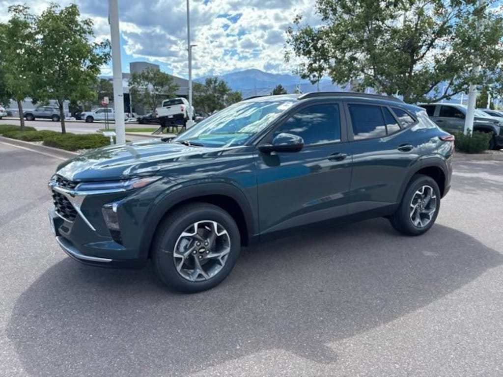 New 2026 Chevrolet Trax LT SUV