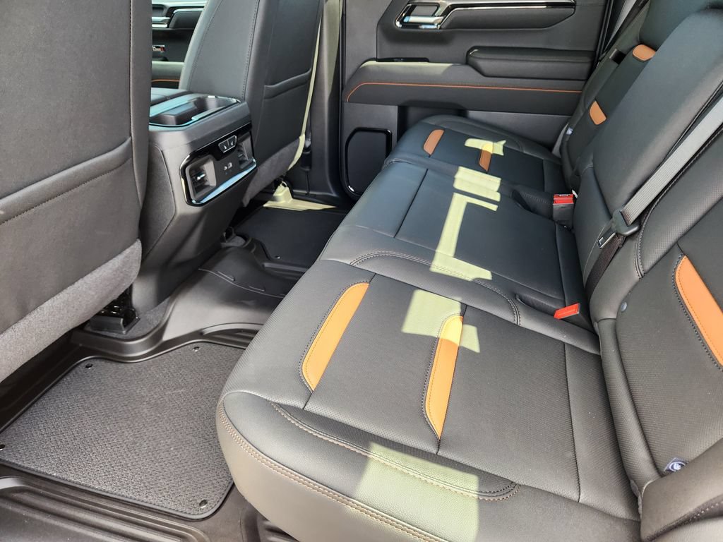 2026 GMC Sierra 1500 AT4 - Photo 10