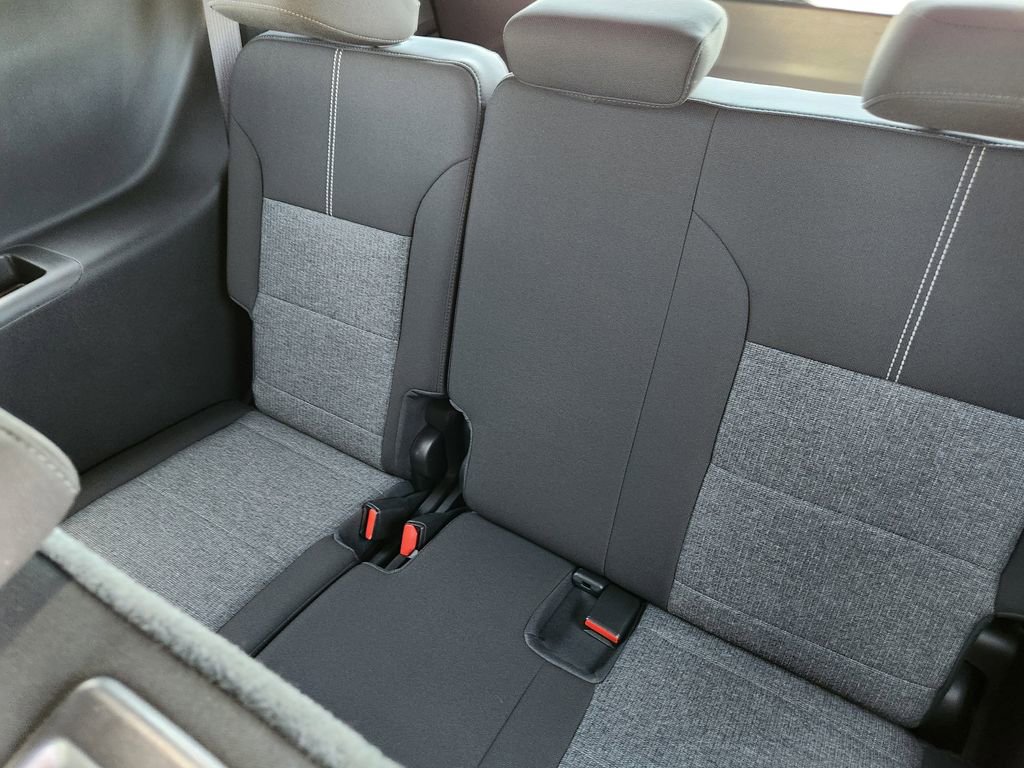 2025 GMC Acadia Elevation - Photo 21