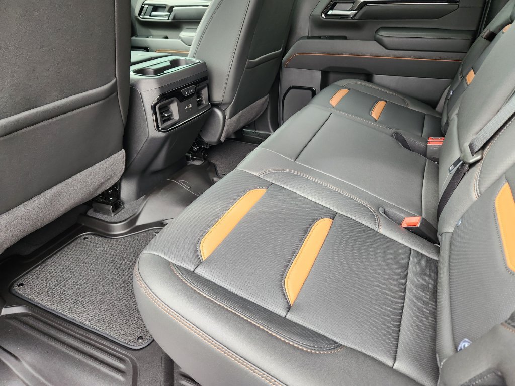 2026 GMC Sierra 2500HD AT4 - Photo 9