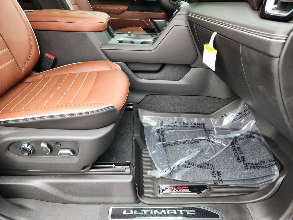 2026 GMC Sierra 2500HD Denali Ultimate - Photo 16