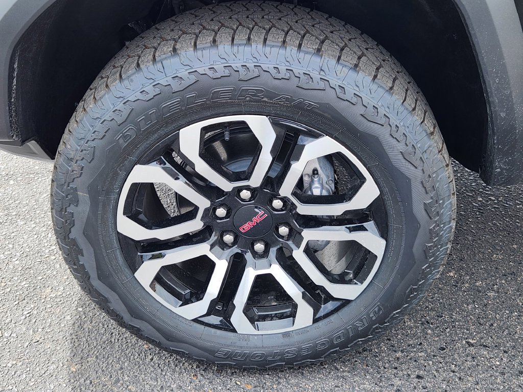 2026 GMC Canyon AT4 - Photo 6