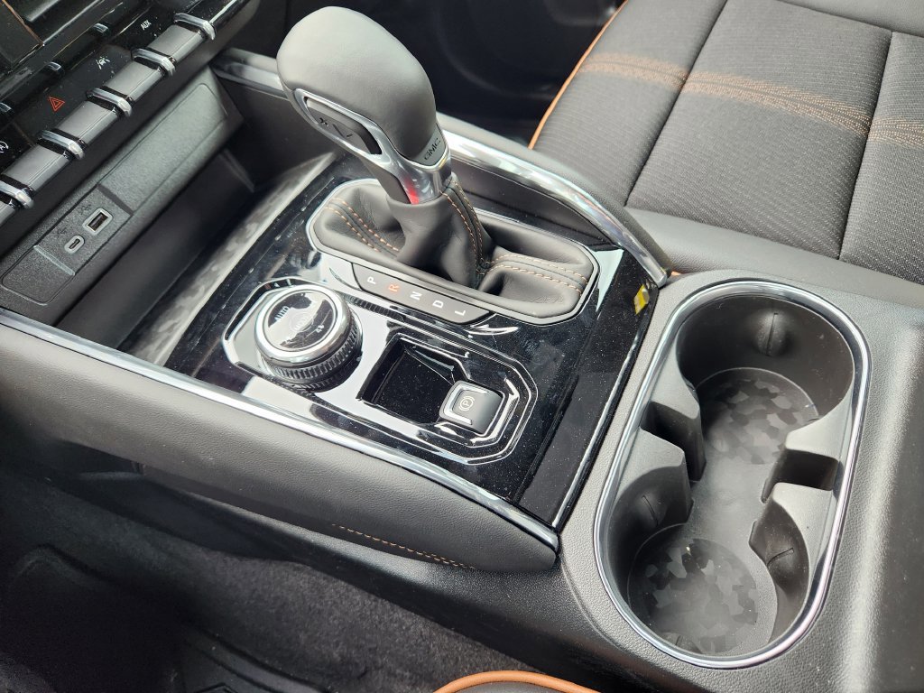 2026 GMC Canyon AT4 - Photo 21