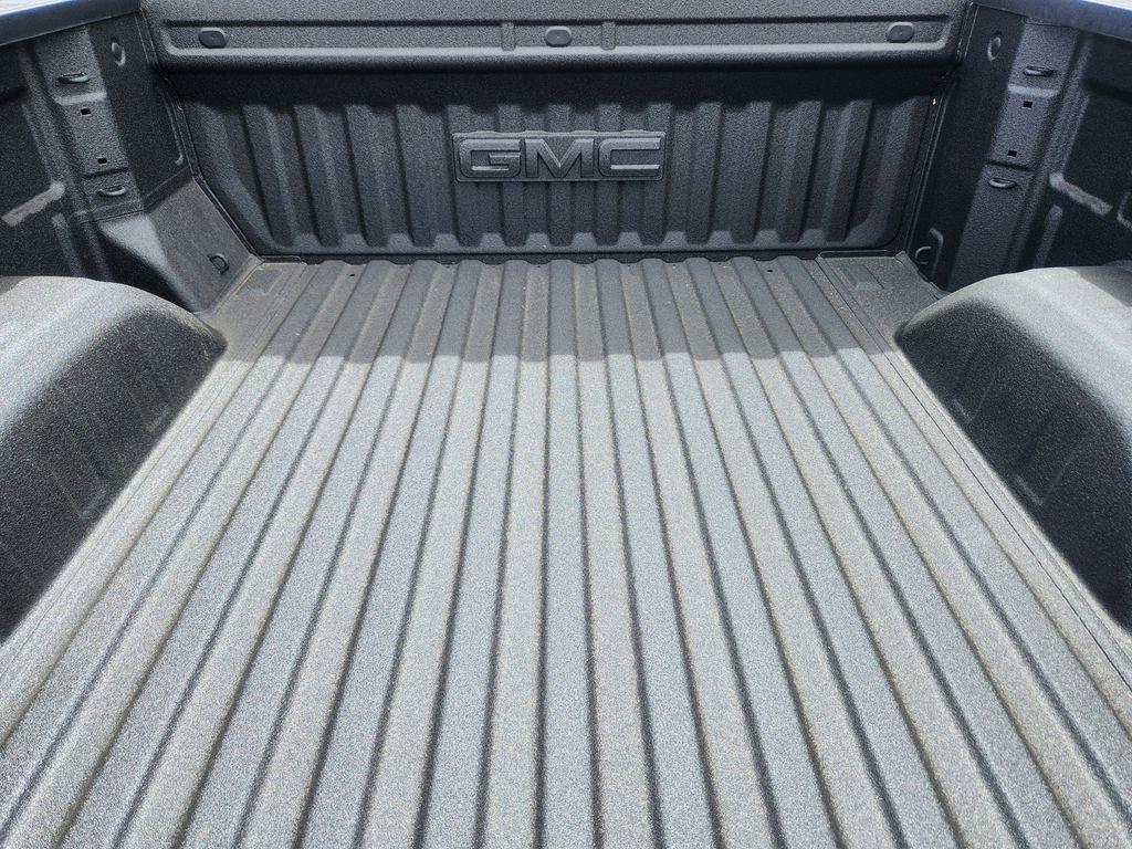 2026 GMC Sierra 1500 AT4X - Photo 7