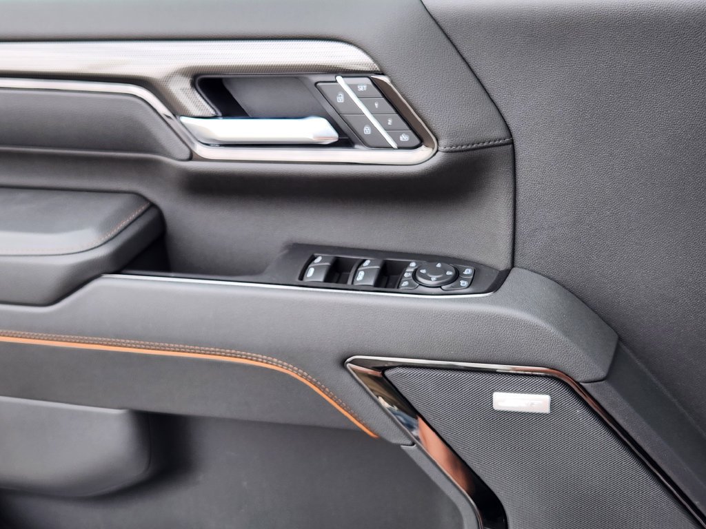 2026 GMC Sierra 2500HD AT4 - Photo 6