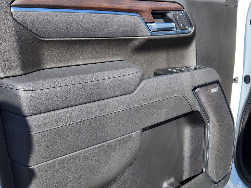 2026 GMC Sierra 1500 SLT - Photo 13