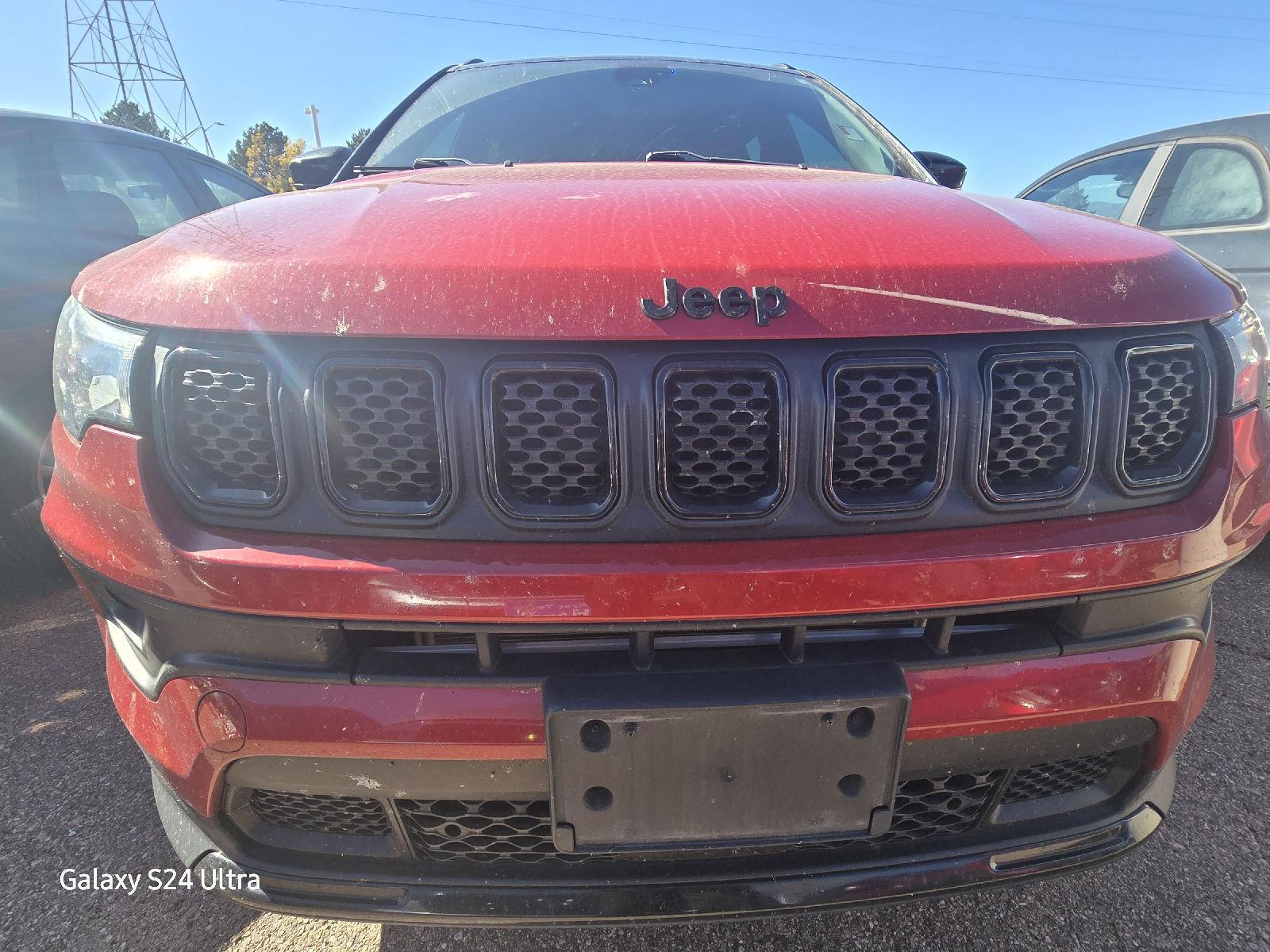 2023 Jeep Compass Altitude photo 2