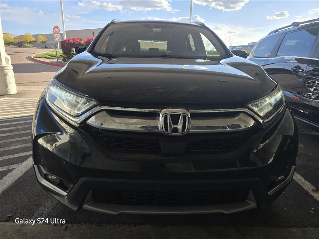 2017 Honda CR-V Touring photo 2