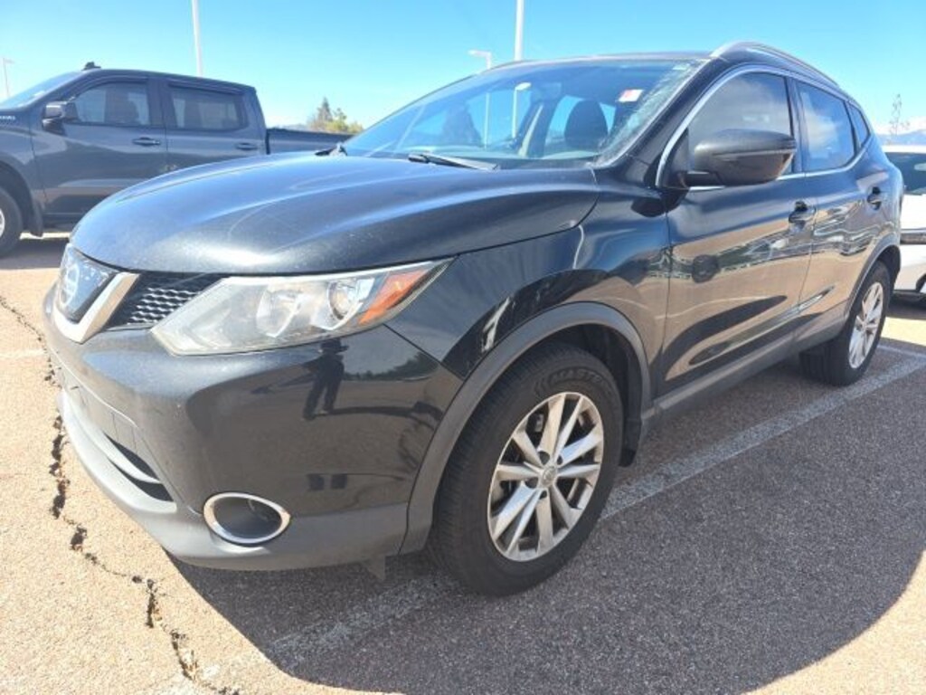 Used 2018 Nissan Rogue Sport SV SUV