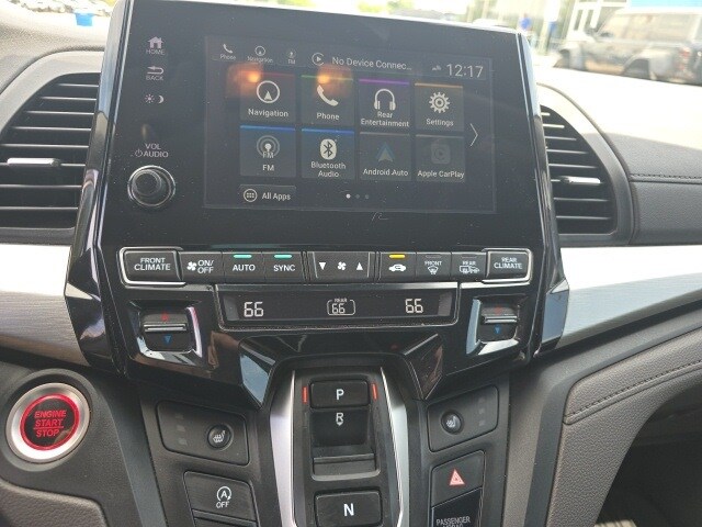 2020 Honda Odyssey Touring photo 3