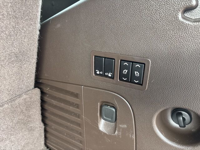 2019 GMC Yukon Denali - Photo 30