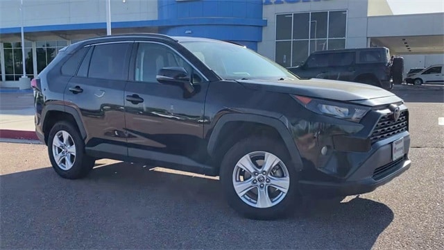 Used 2019 Toyota RAV4 XLE with VIN 2T3P1RFV1KW039181 for sale in Colorado Springs, CO