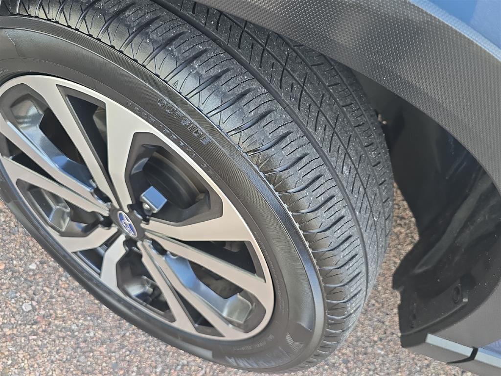 2021 Subaru Forester Limited photo 2