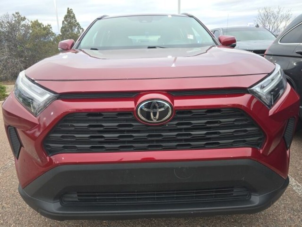 Used 2022 Toyota RAV4 XLE SUV