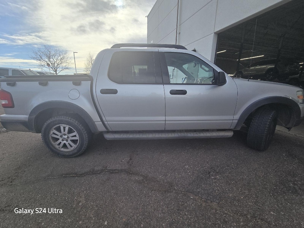 Used 2009 Ford Explorer Sport Trac XLT SUV