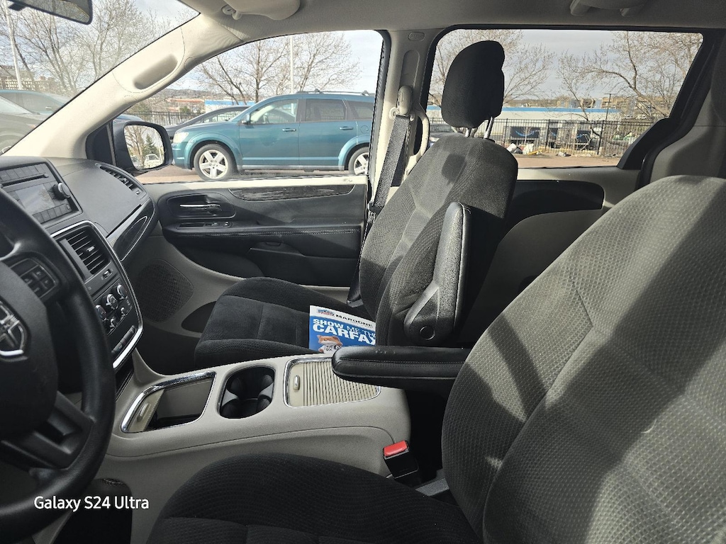 Used 2018 Dodge Grand Caravan SXT Van Passenger Van