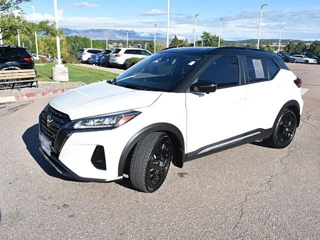 Used 2023 Nissan Kicks SR SUV