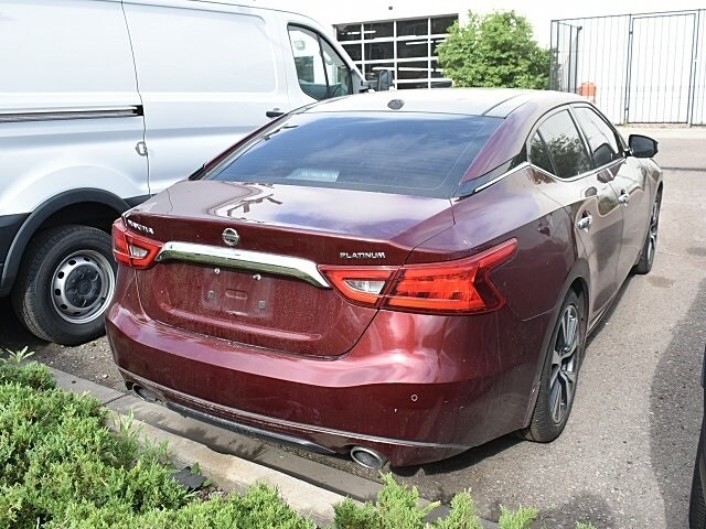 2017 Nissan Maxima Platinum photo 4