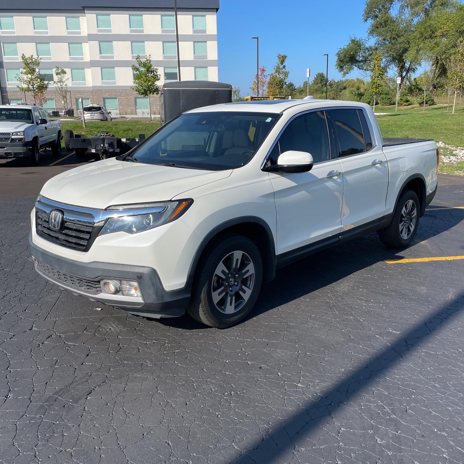 2019 Honda Ridgeline RTL-E photo 3
