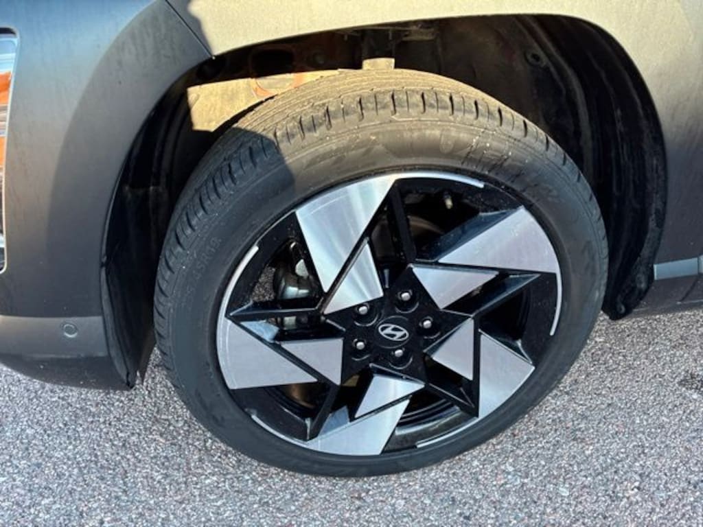 Used 2024 Hyundai Kona Limited SUV