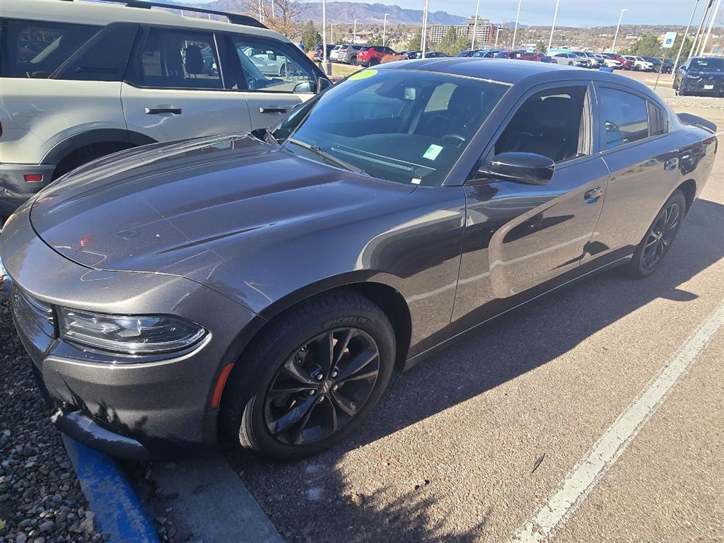 2020 Dodge Charger SXT photo 3
