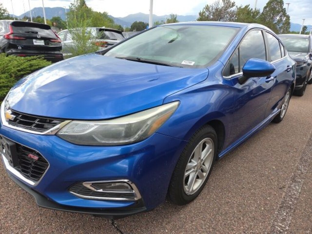 Used 2017 Chevrolet Cruze LT Sedan