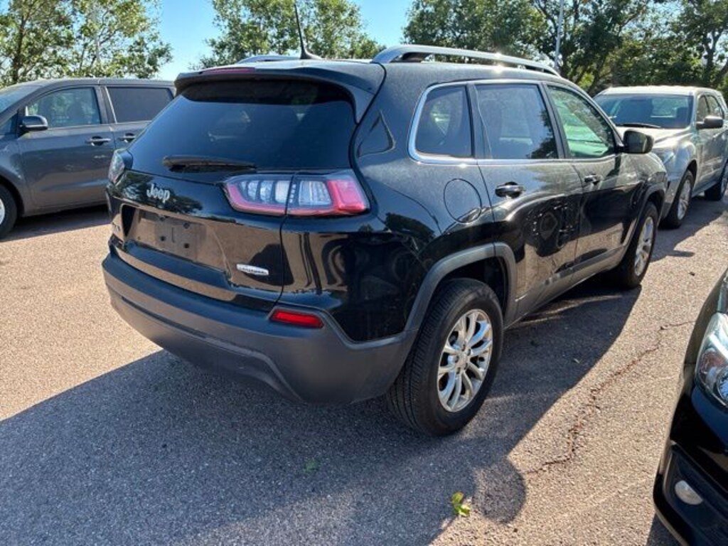 Used 2019 Jeep Cherokee Latitude SUV