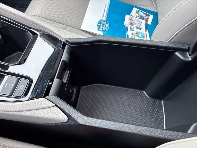 2025 Honda Accord Hybrid EX-L - Photo 16