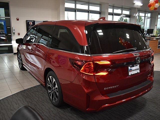 2025 Honda Odyssey Elite photo 4