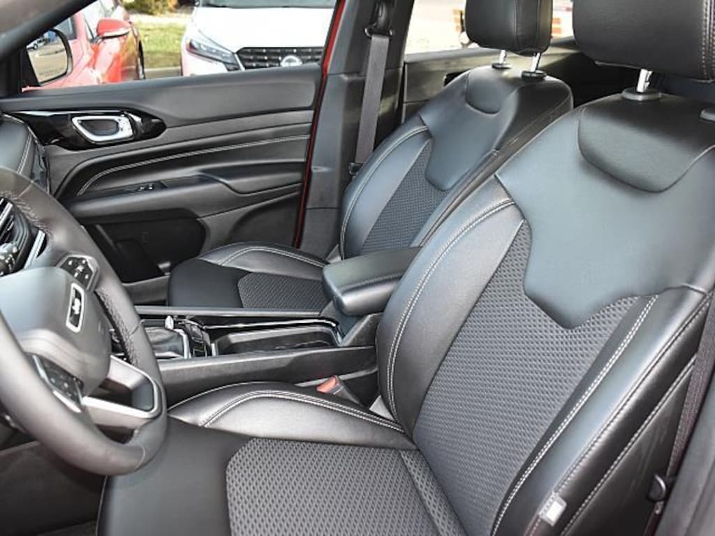 Used 2023 Jeep Compass Altitude SUV