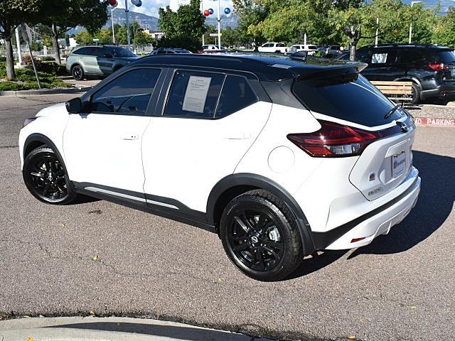 2023 Nissan Kicks SR photo 4