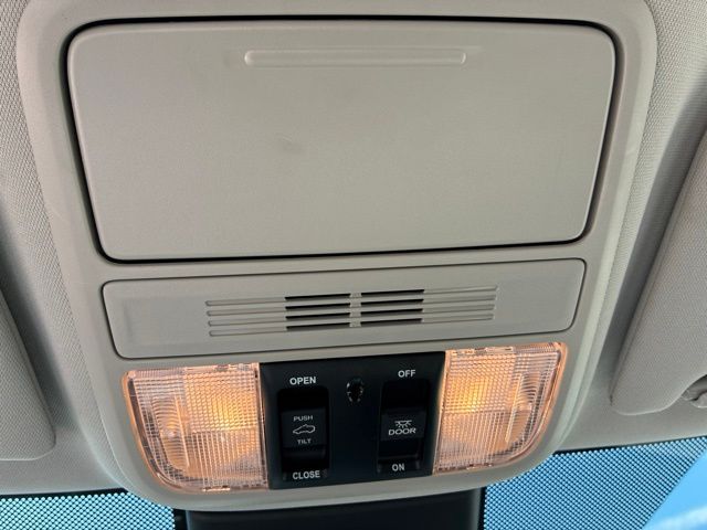 2026 Honda Odyssey EX-L - Photo 16