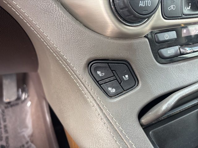 2019 GMC Yukon Denali - Photo 16