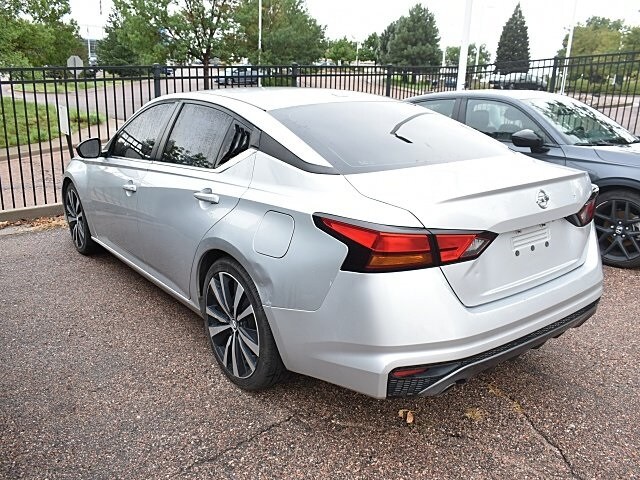 2019 Nissan Altima 2.5 SR photo 4