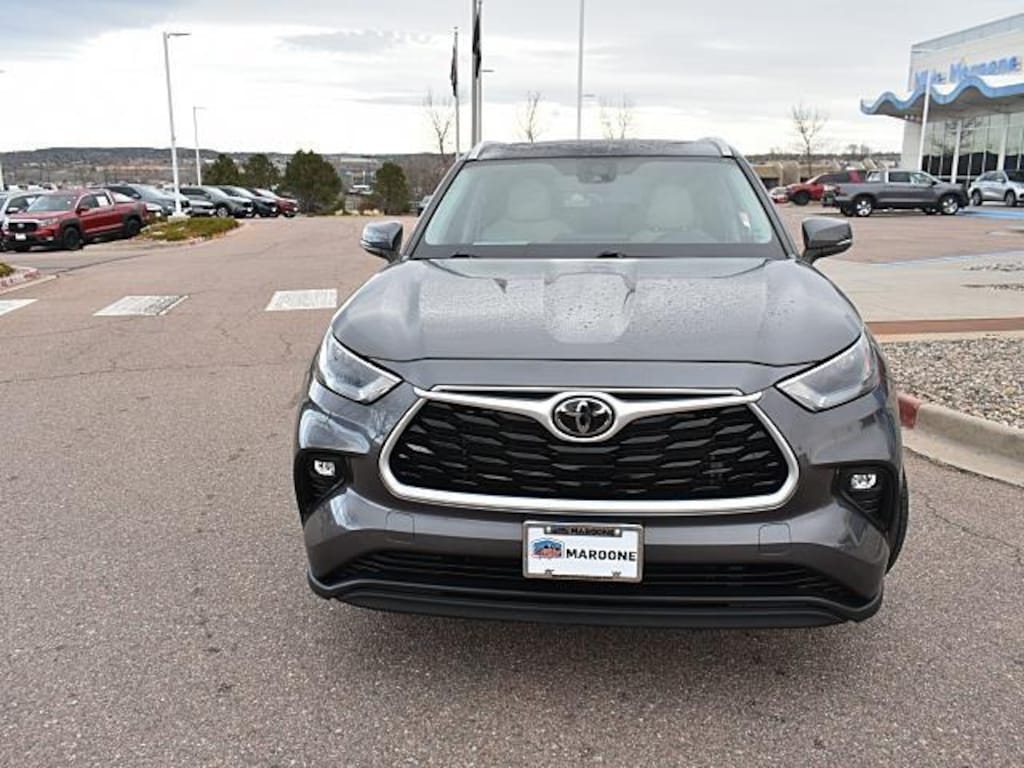 Used 2022 Toyota Highlander XLE SUV