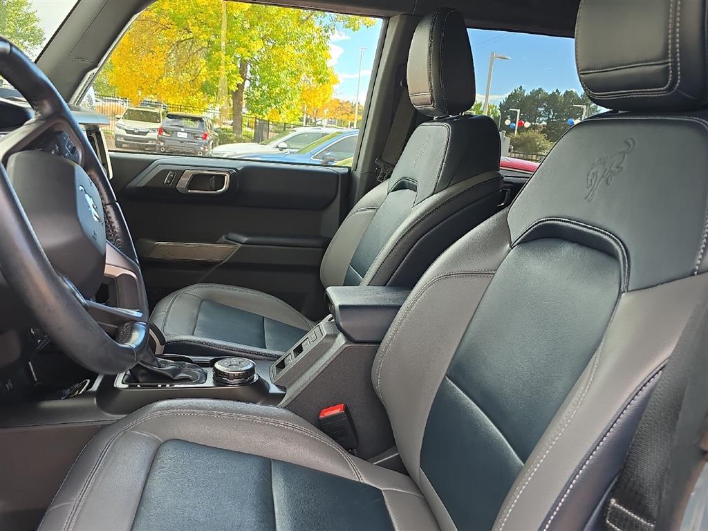 2021 Ford Bronco Outer Banks photo 4