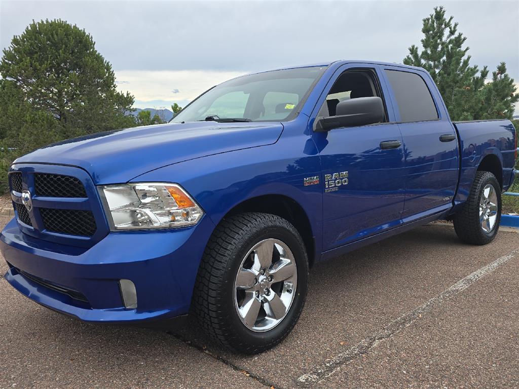 2019 Ram 1500 Classic Express photo 3