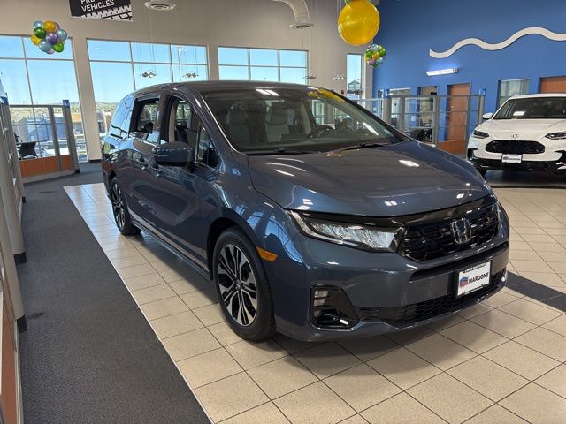 2026 Honda Odyssey Elite's photo