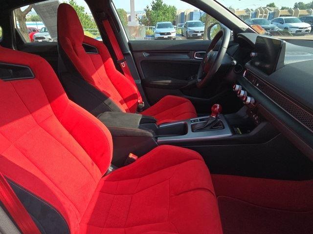 2025 Honda Civic Type R Hatchback photo 2