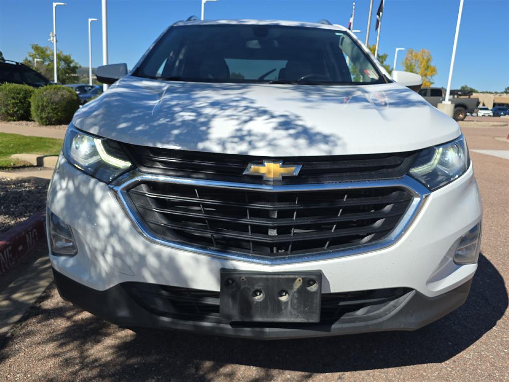 2019 Chevrolet Equinox LT photo 2