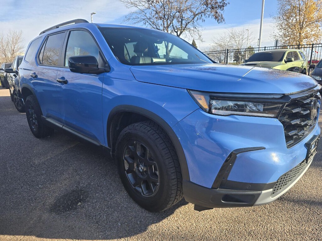Certified 2025 Honda Pilot TrailSport SUV