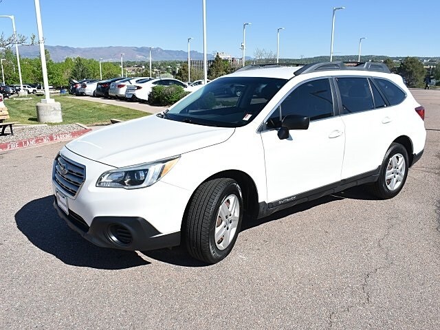 2015 Subaru Outback 2.5i photo 3