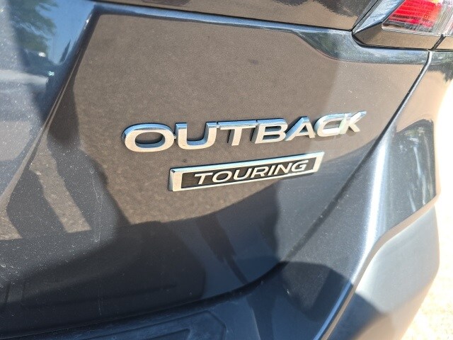2021 Subaru Outback Touring photo 4