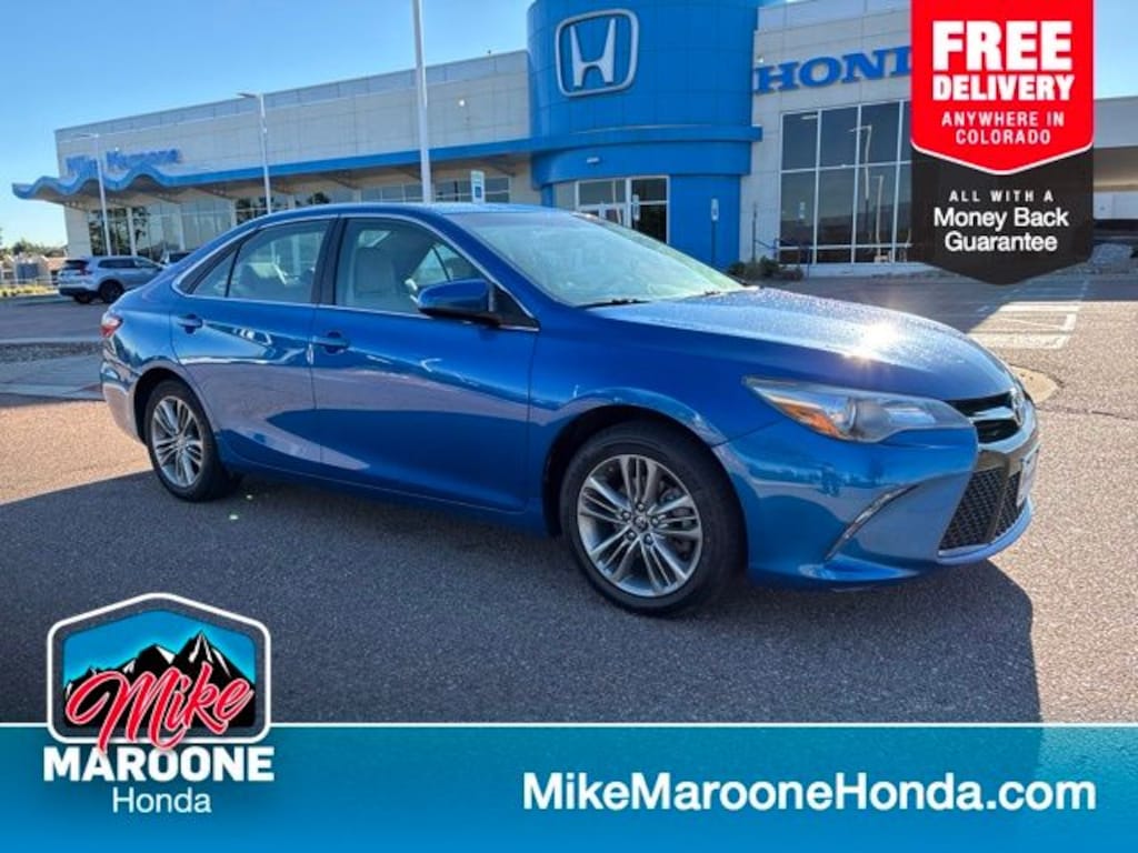 Used 2017 Toyota Camry SE Sedan