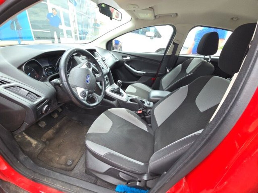 Used 2012 Ford Focus SE Hatchback