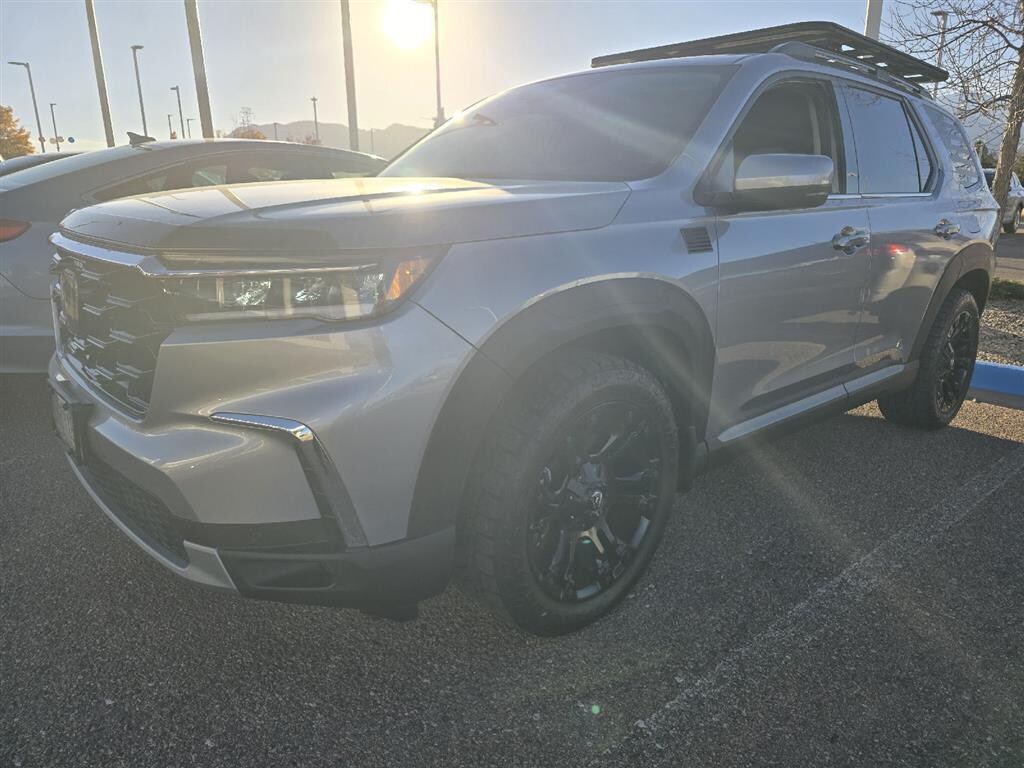 Used 2023 Honda Pilot Touring SUV