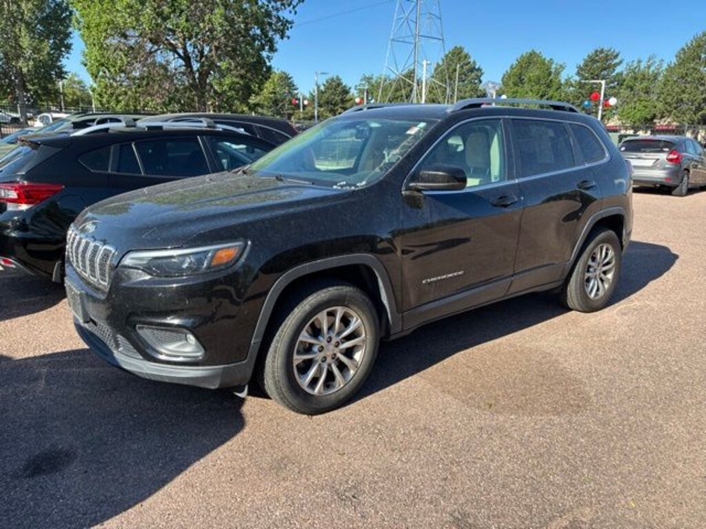 Used 2019 Jeep Cherokee Latitude SUV