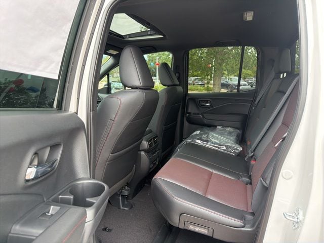 2026 Honda Ridgeline Black Edition - Photo 8
