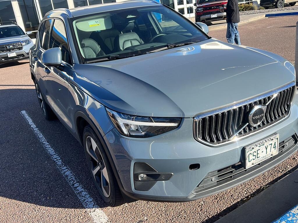 Used 2023 Volvo XC40 Plus Bright Theme SUV