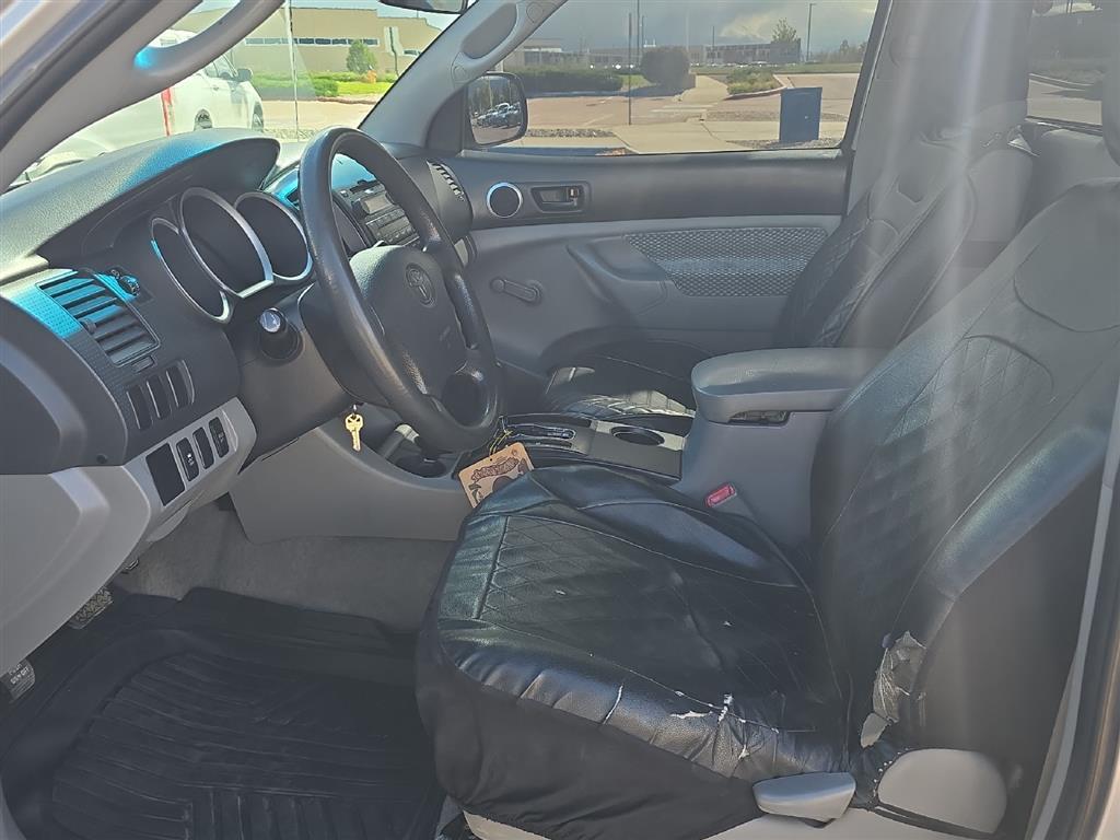2011 Toyota Tacoma Base photo 2